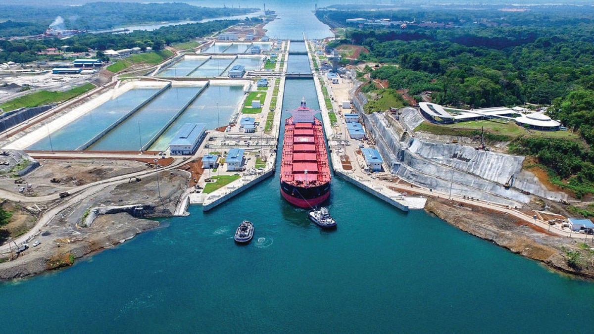 Осадку у Панамському каналі можуть зменшити більше, ніж на 2 метри